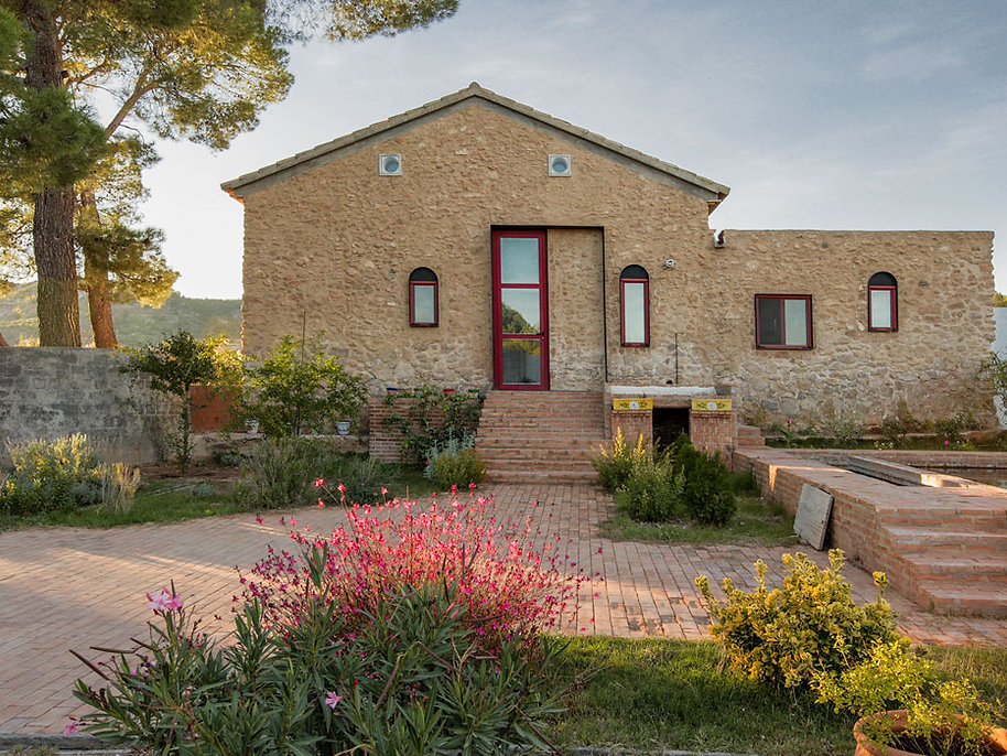 Fachada de piedra en rehabilitación de casas de campo