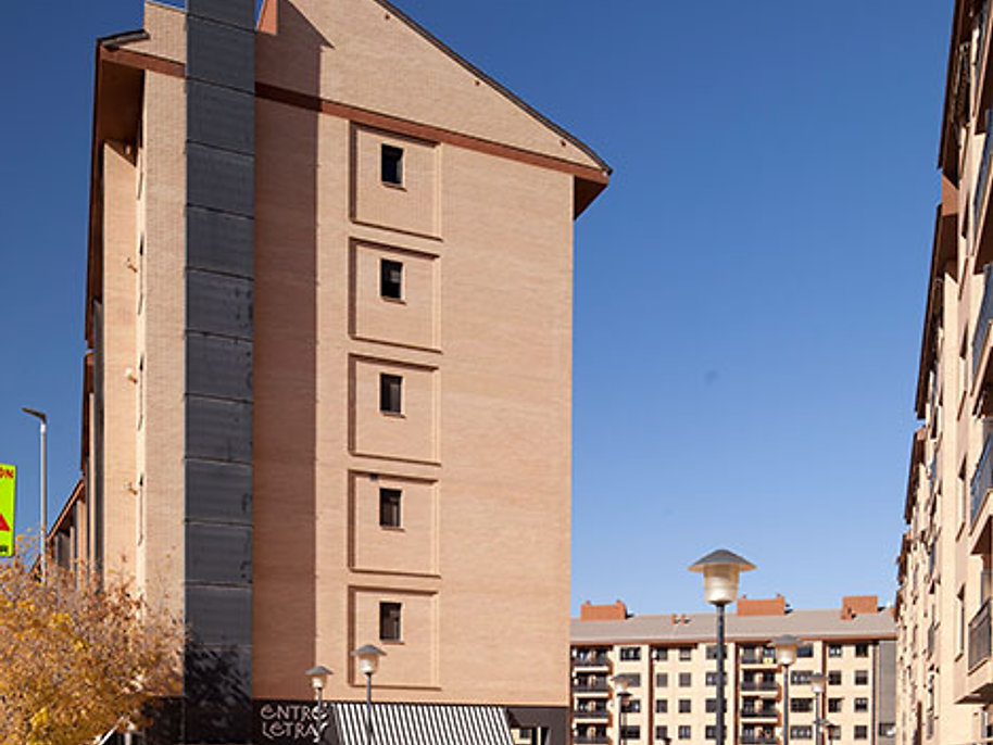 Perspectiva arquitectónica del complejo residencial en Yecla